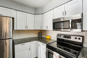 Old Farm Ln-S0801-011.jpg