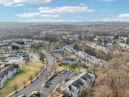 Old Farm Ln-S0801-028.jpg