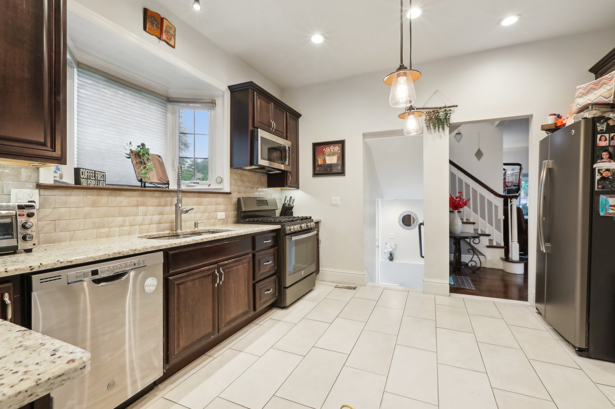 Ridgewood Rd-2305-018.jpg
