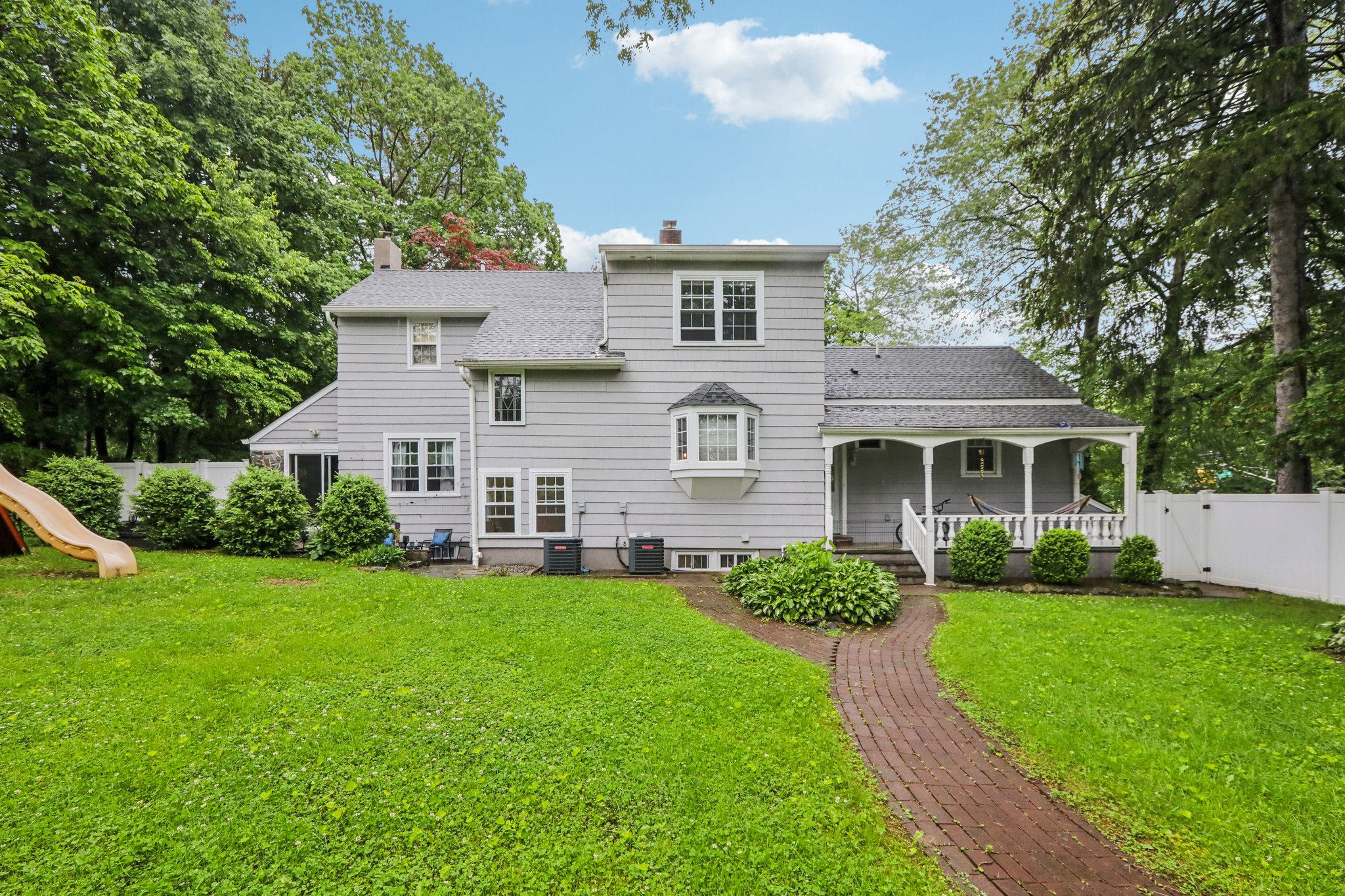 Ridgewood Rd-2305-043.jpg