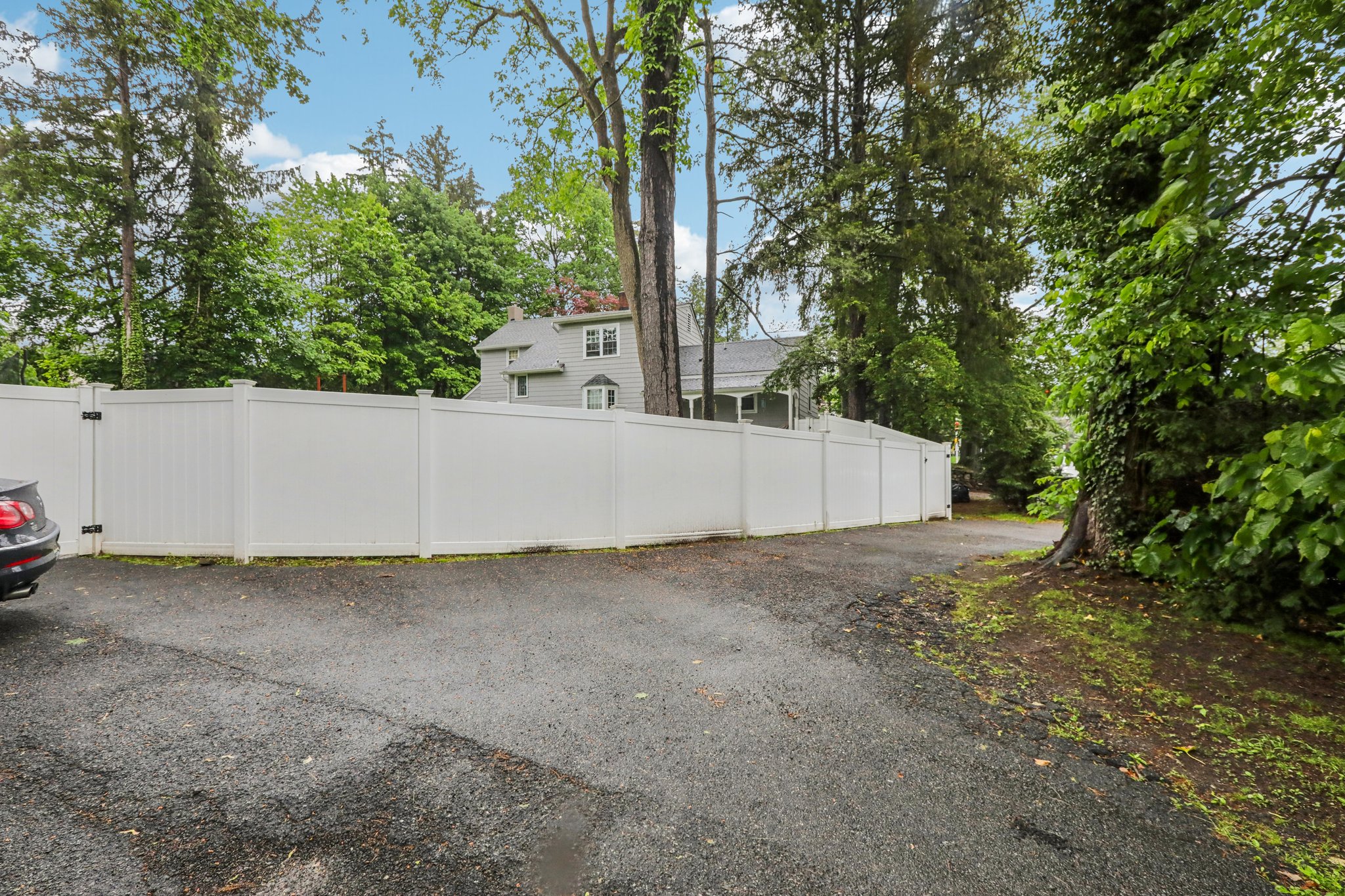 Ridgewood Rd-2305-051.jpg