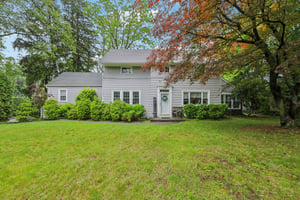Ridgewood Rd-2305-001.jpg