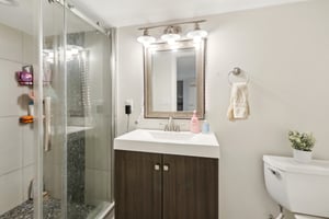 Ridgewood Rd-2305-032.jpg