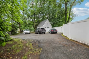 Ridgewood Rd-2305-050.jpg