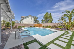  Photo 51