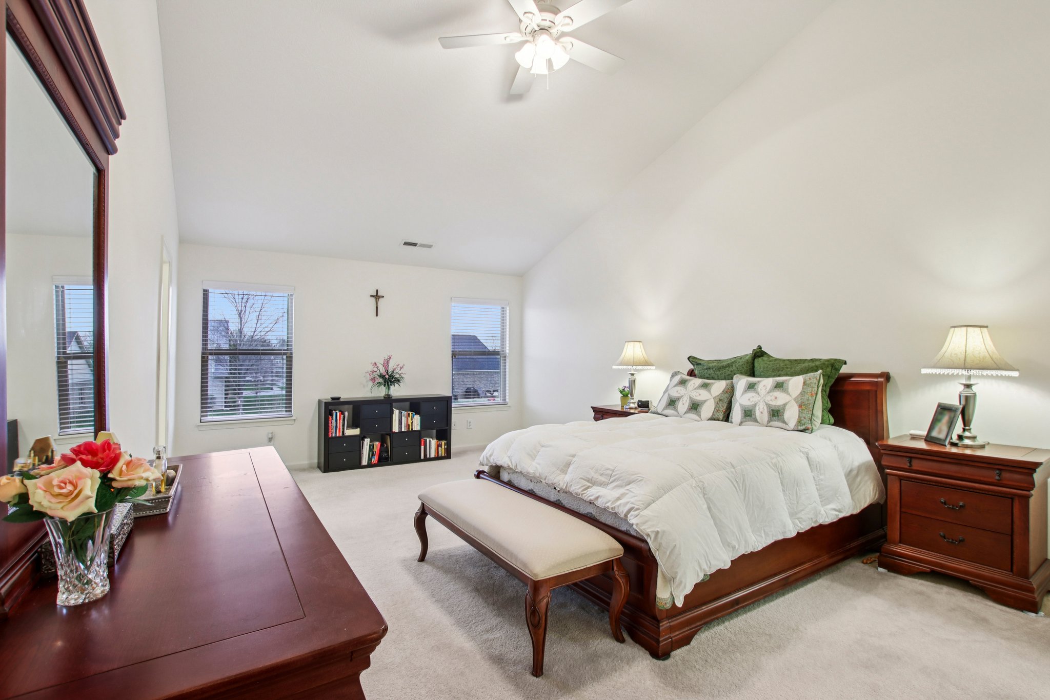 Bayard Dr-S0104-033.jpg