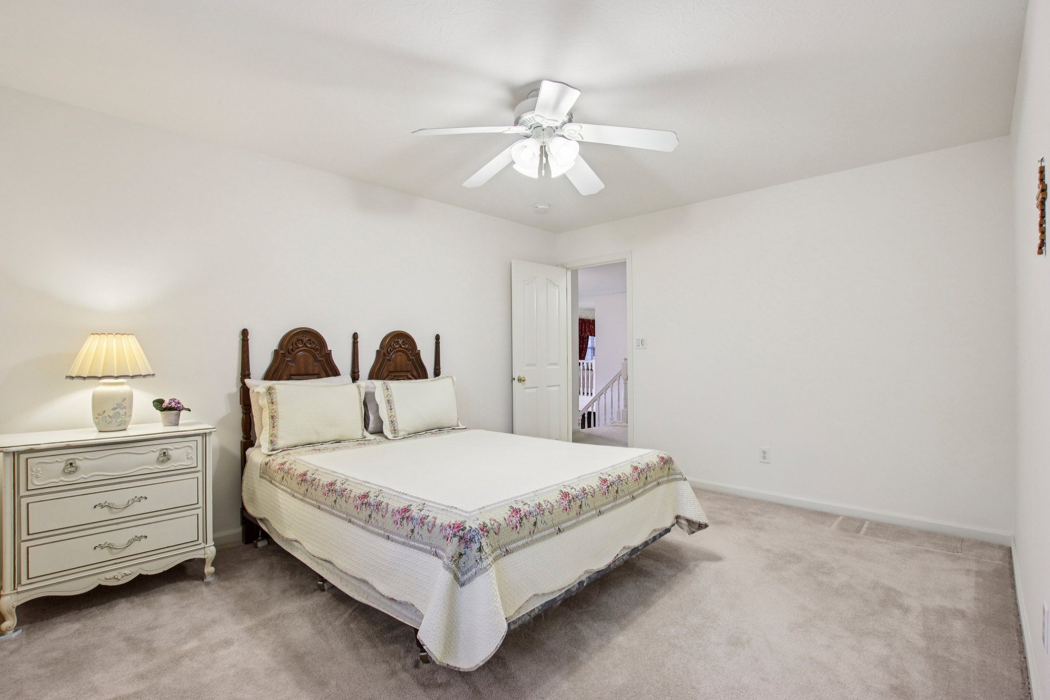 Bayard Dr-S0104-043.jpg