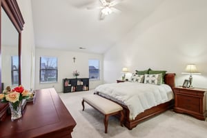 Bayard Dr-S0104-033.jpg