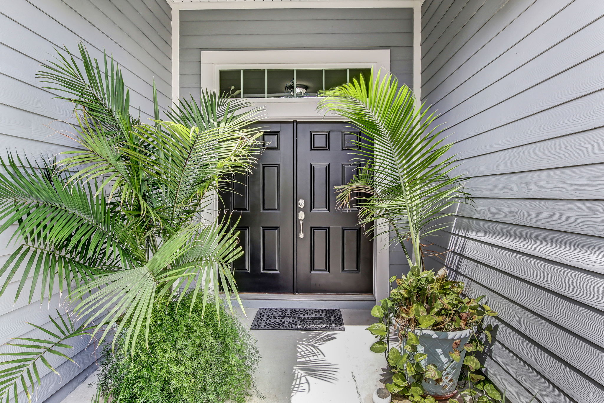 Front Entry Detail