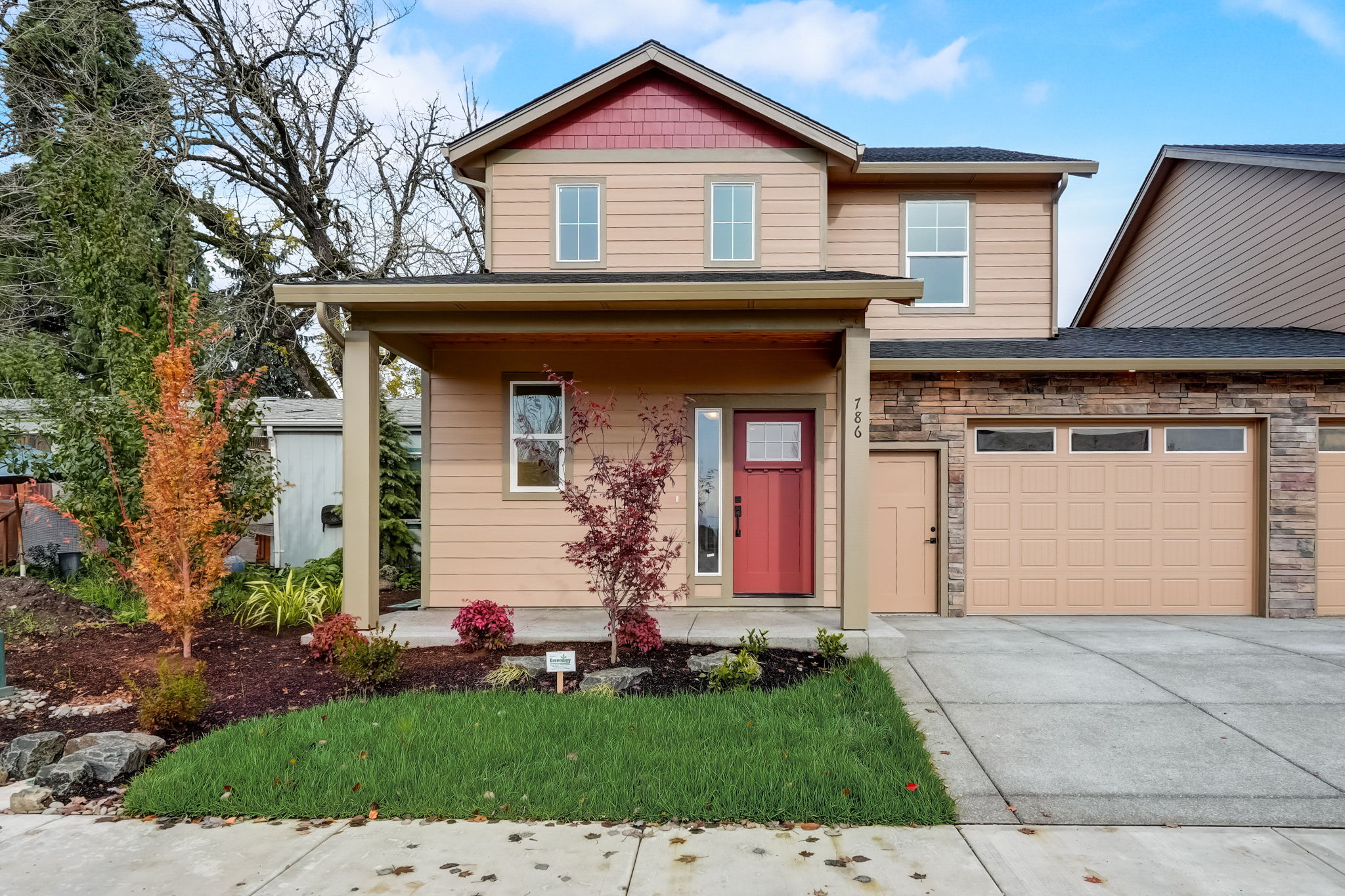 Maple St-004