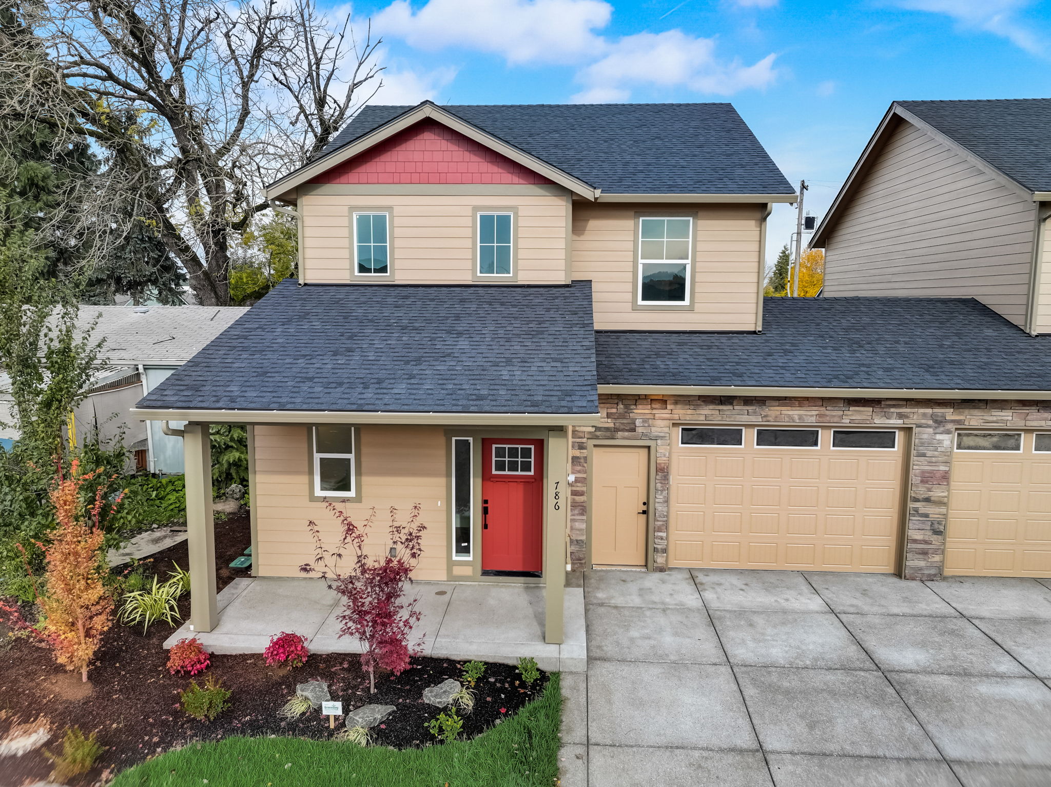 Maple St-034