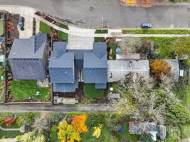 Maple St-037
