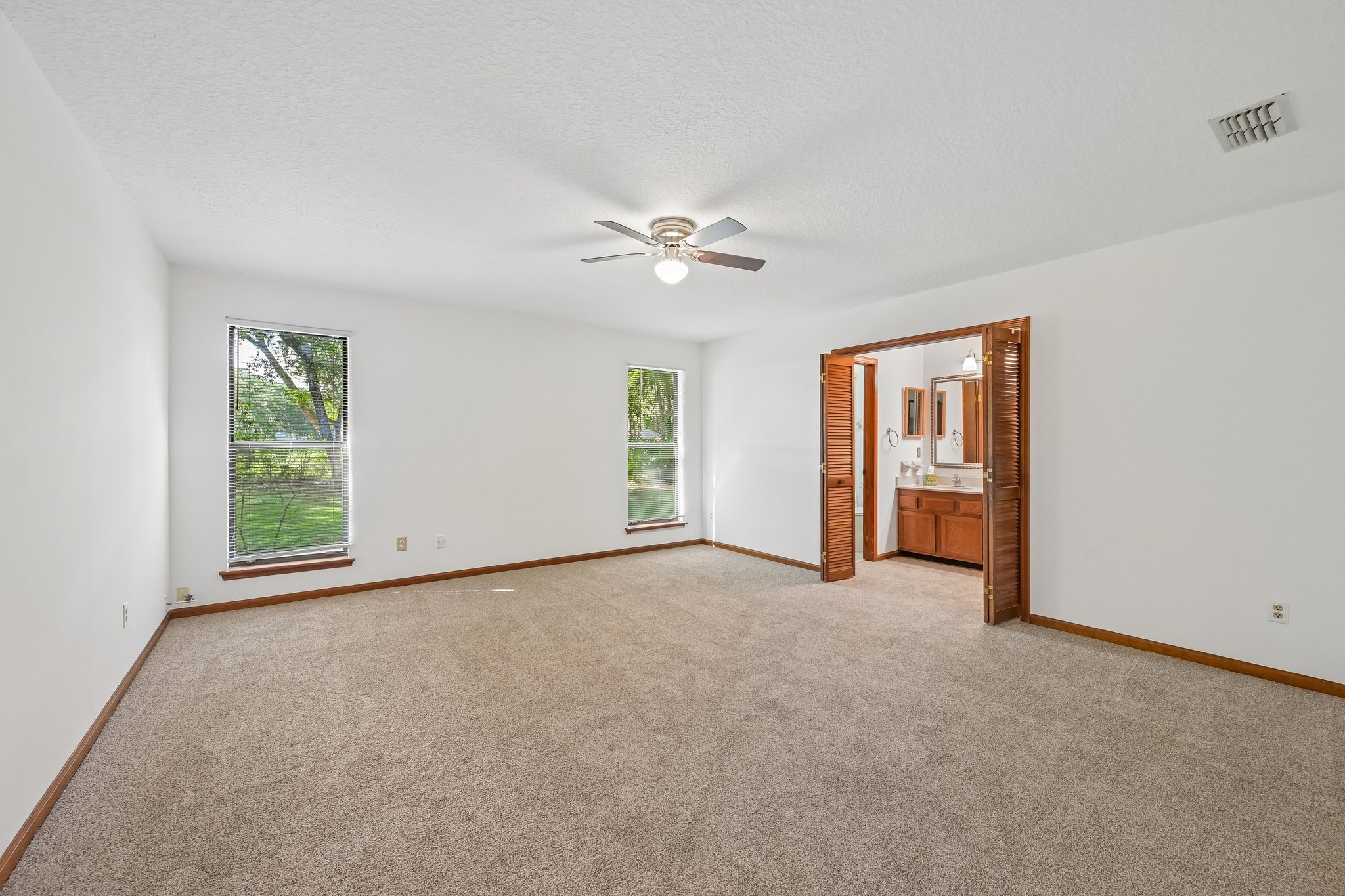 Swiss Oaks Ct-S0708-019.jpg