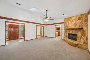 Swiss Oaks Ct-S0708-009.jpg