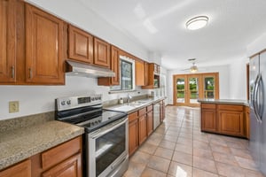 Swiss Oaks Ct-S0708-018.jpg
