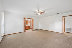 Swiss Oaks Ct-S0708-020.jpg