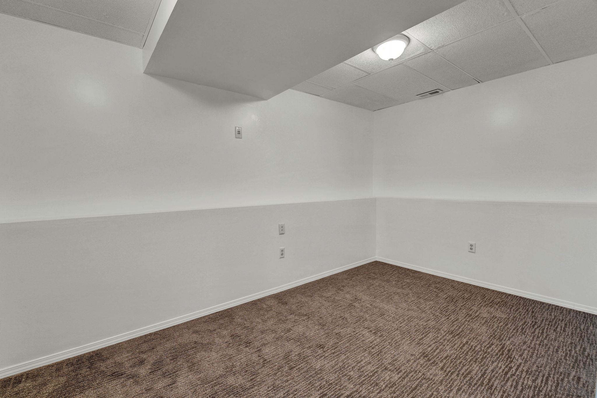  786 W 1740 N, Clinton, UT 84015, US Photo 14