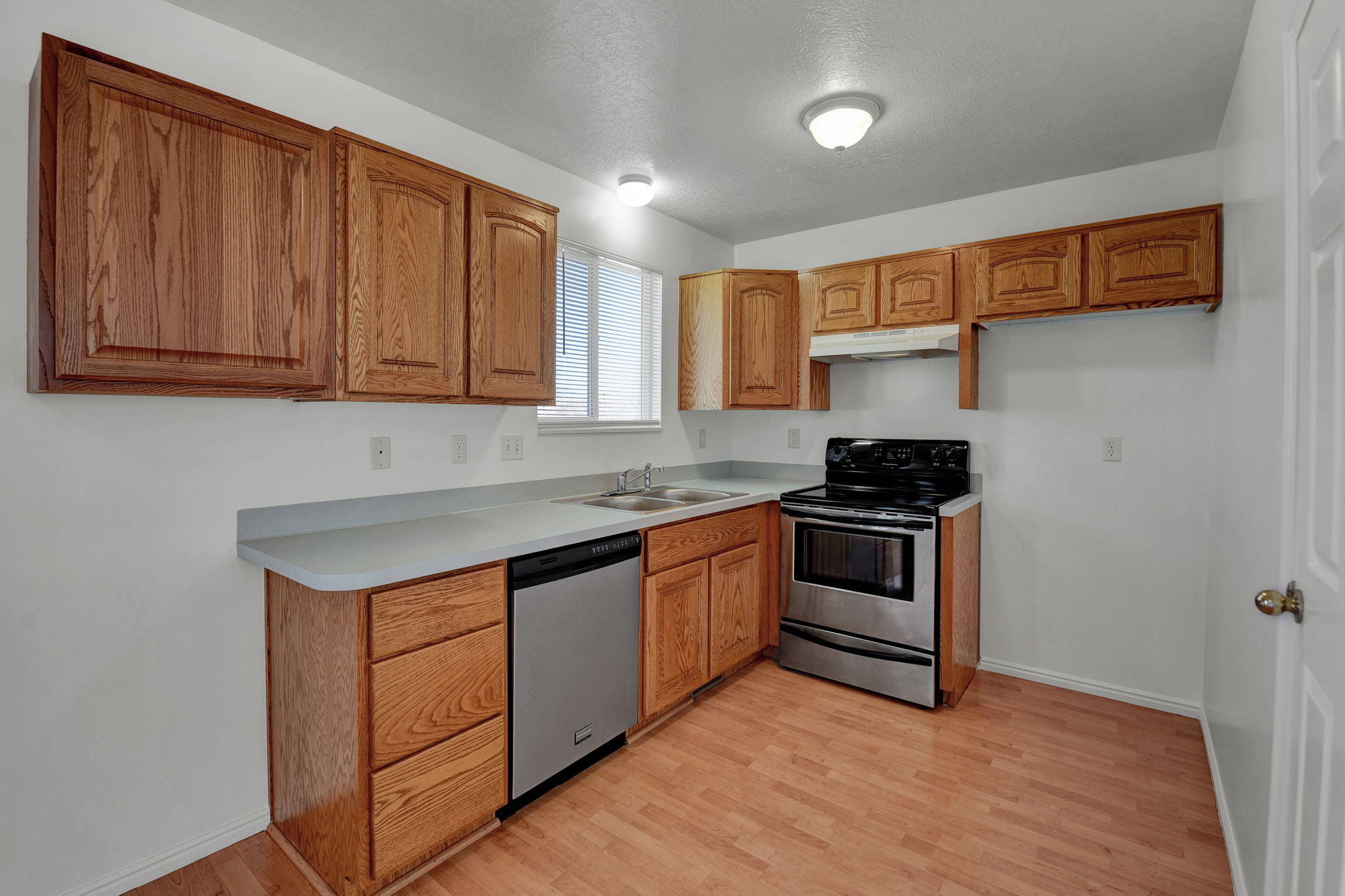  786 W 1740 N, Clinton, UT 84015, US Photo 7