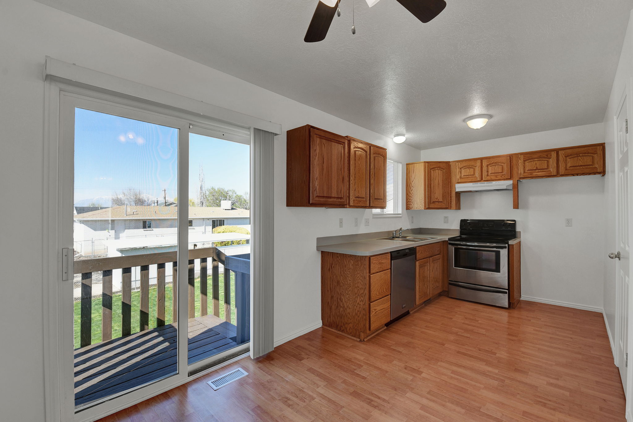  786 W 1740 N, Clinton, UT 84015, US Photo 5