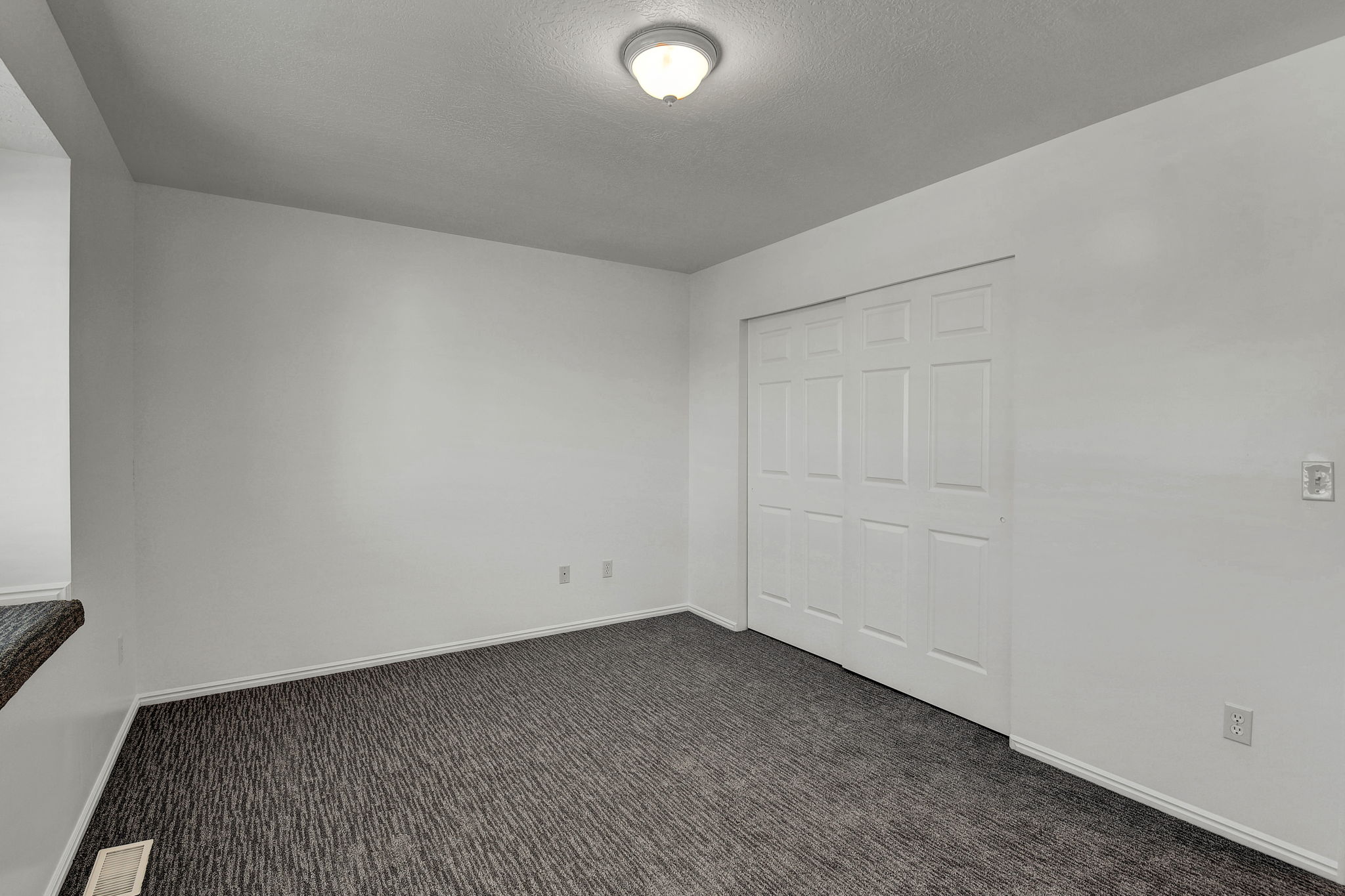  786 W 1740 N, Clinton, UT 84015, US Photo 9