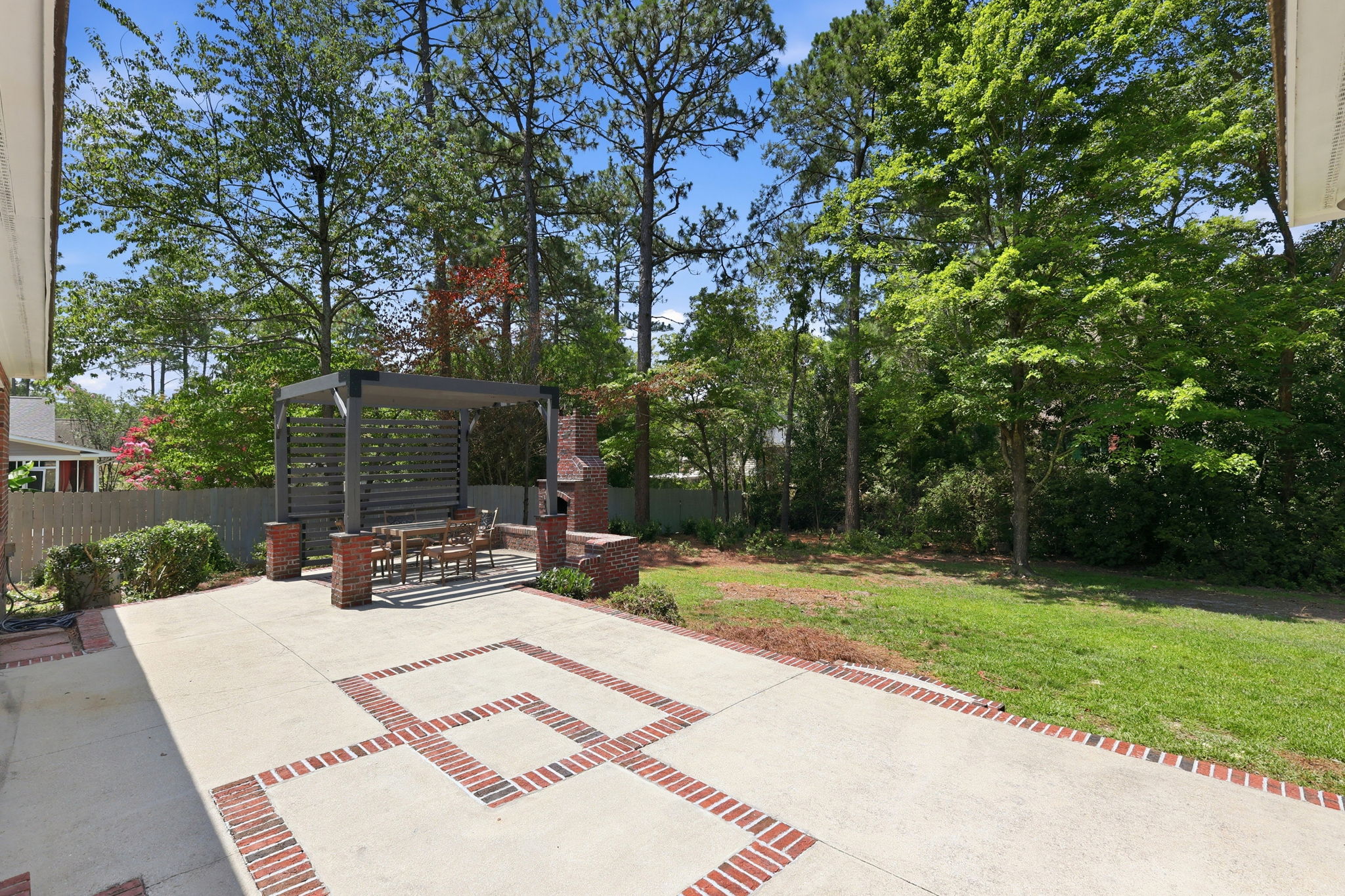  Photo 36