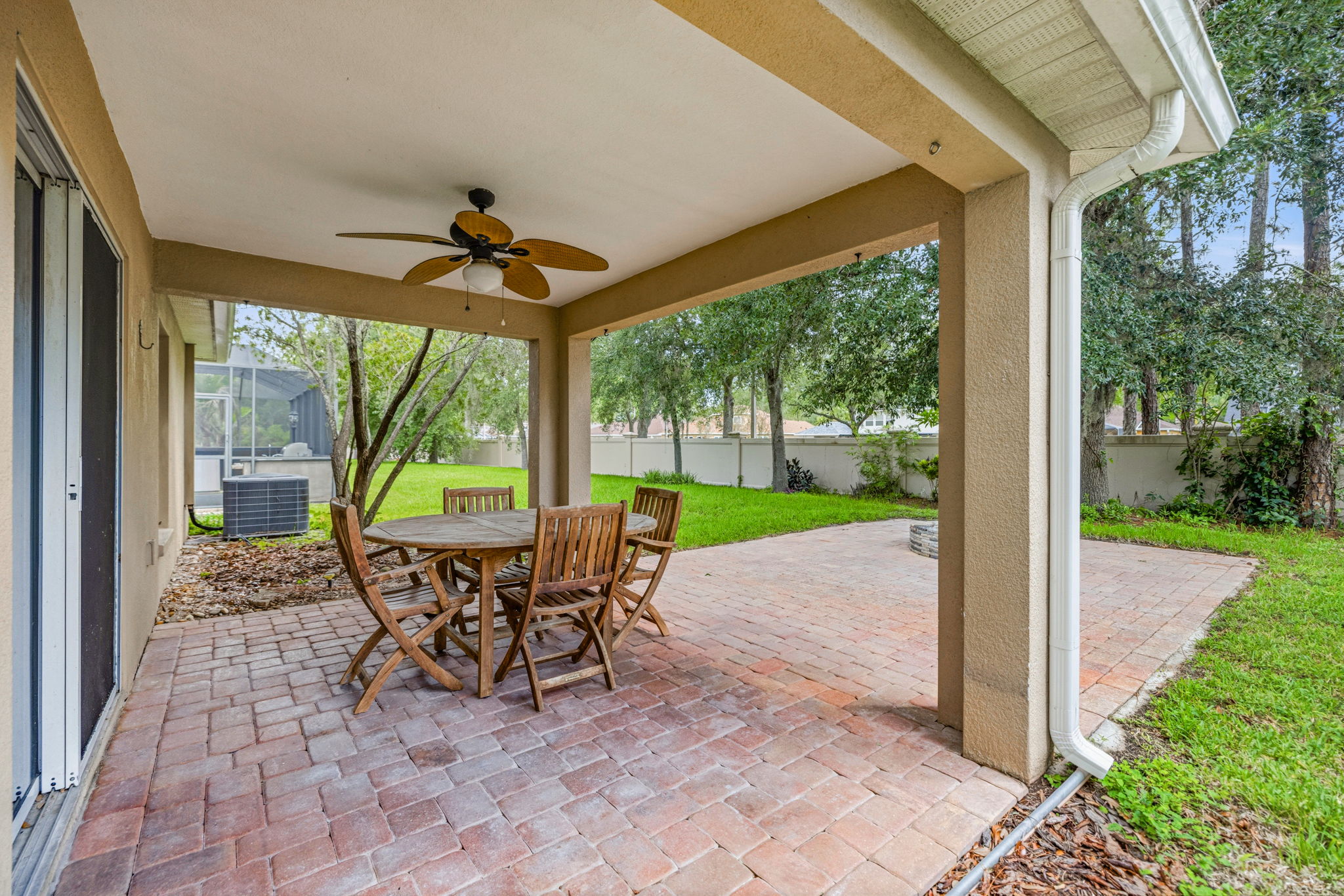 30 - 7861 Tuscany Woods Dr, Tampa, FL 33647