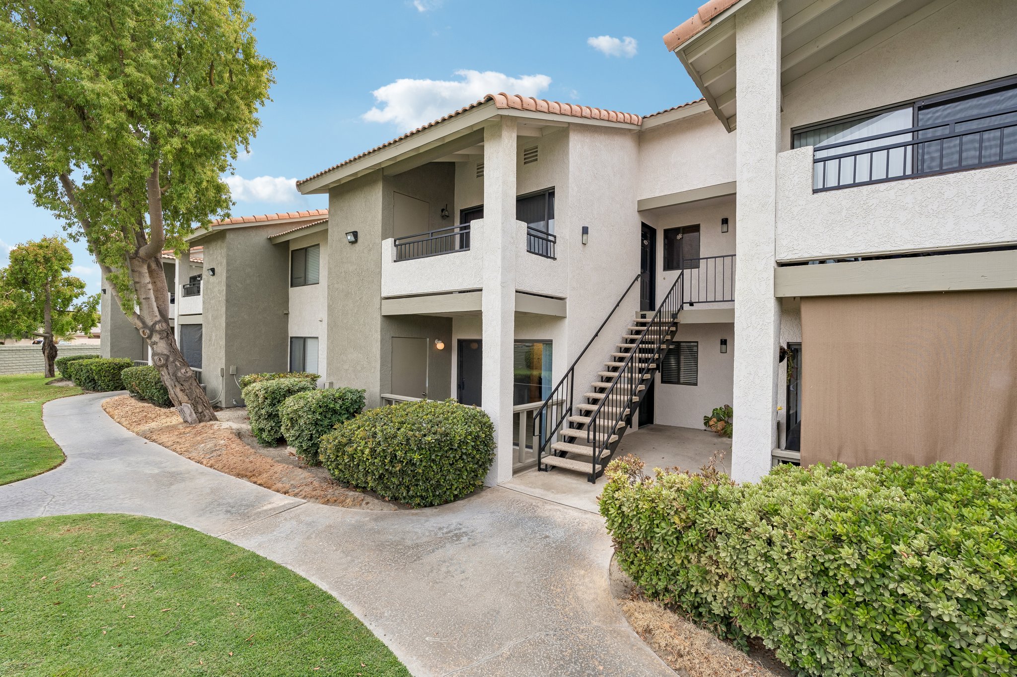 Avenue 42 1505-S1408-002.jpg