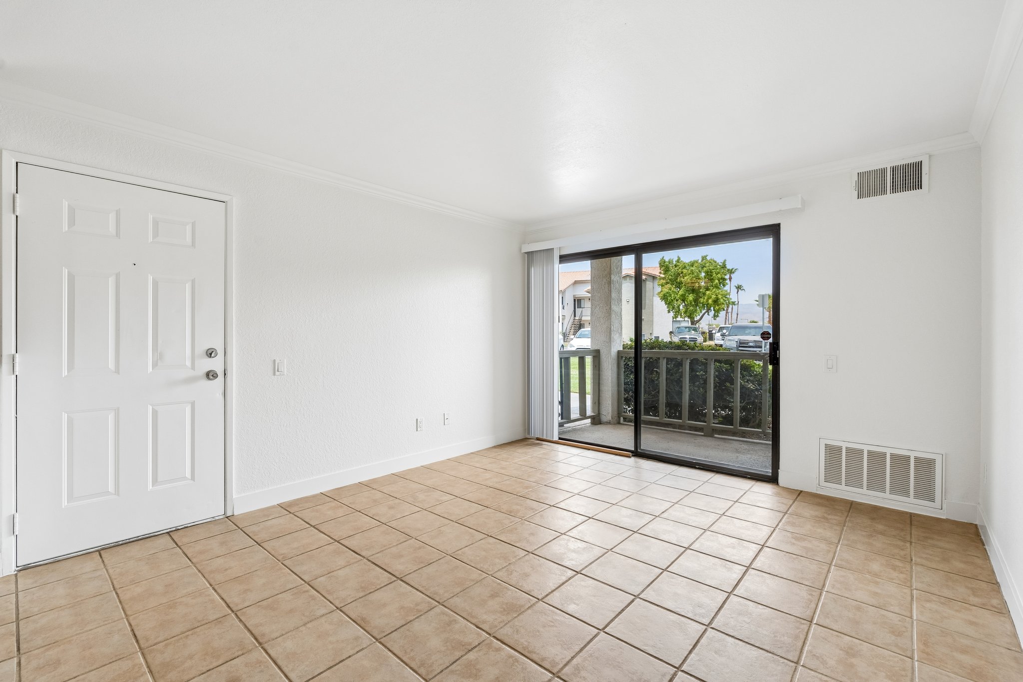 Avenue 42 1505-S1408-005.jpg