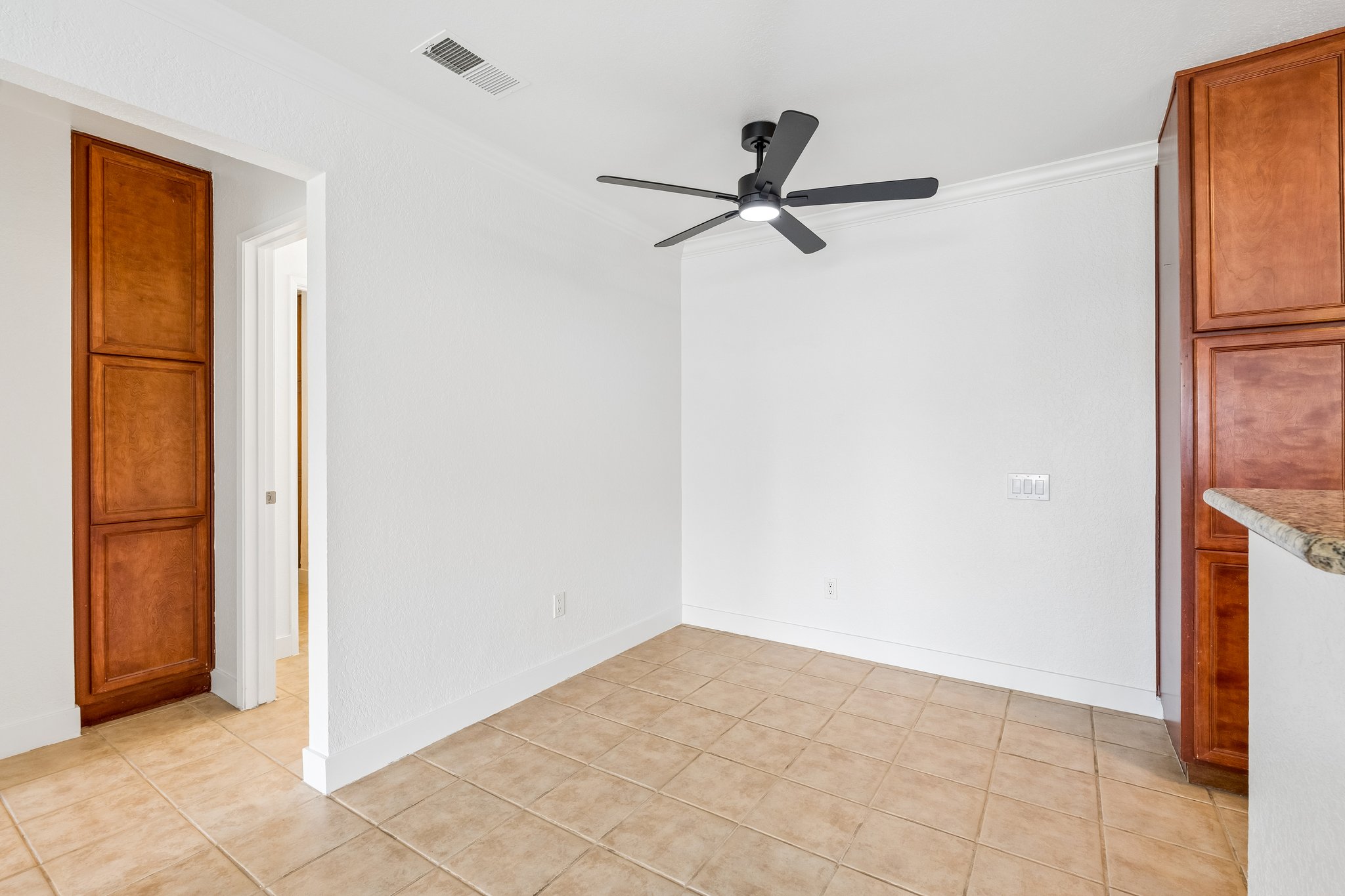 Avenue 42 1505-S1408-008.jpg