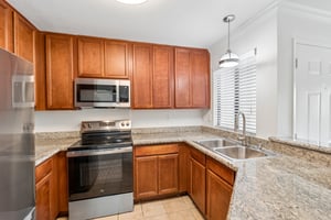 Avenue 42 1505-S1408-010.jpg