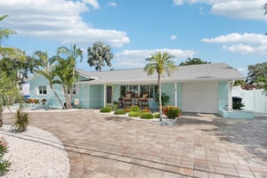 Causeway Blvd-S2208-004.jpg