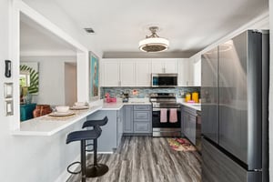 Causeway Blvd-S2208-014.jpg