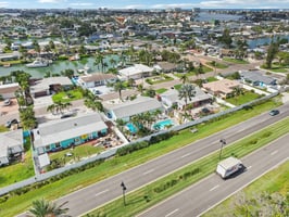Causeway Blvd-S2208-050.jpg