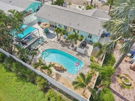 Causeway Blvd-S2208-052.jpg