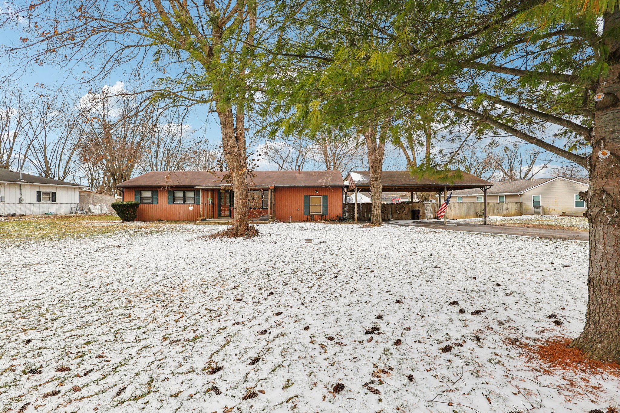 Dubois Rd-S2402-002.jpg