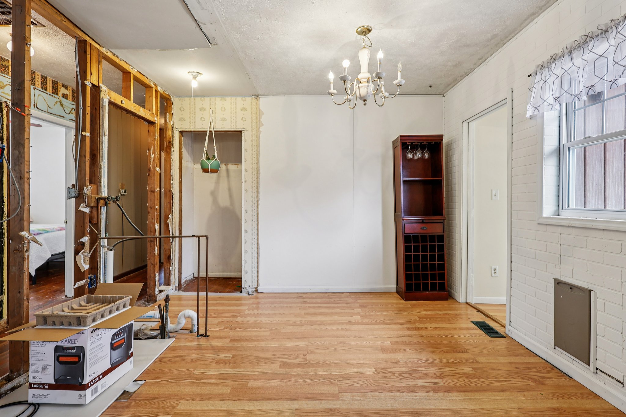 Dubois Rd-S2402-020.jpg