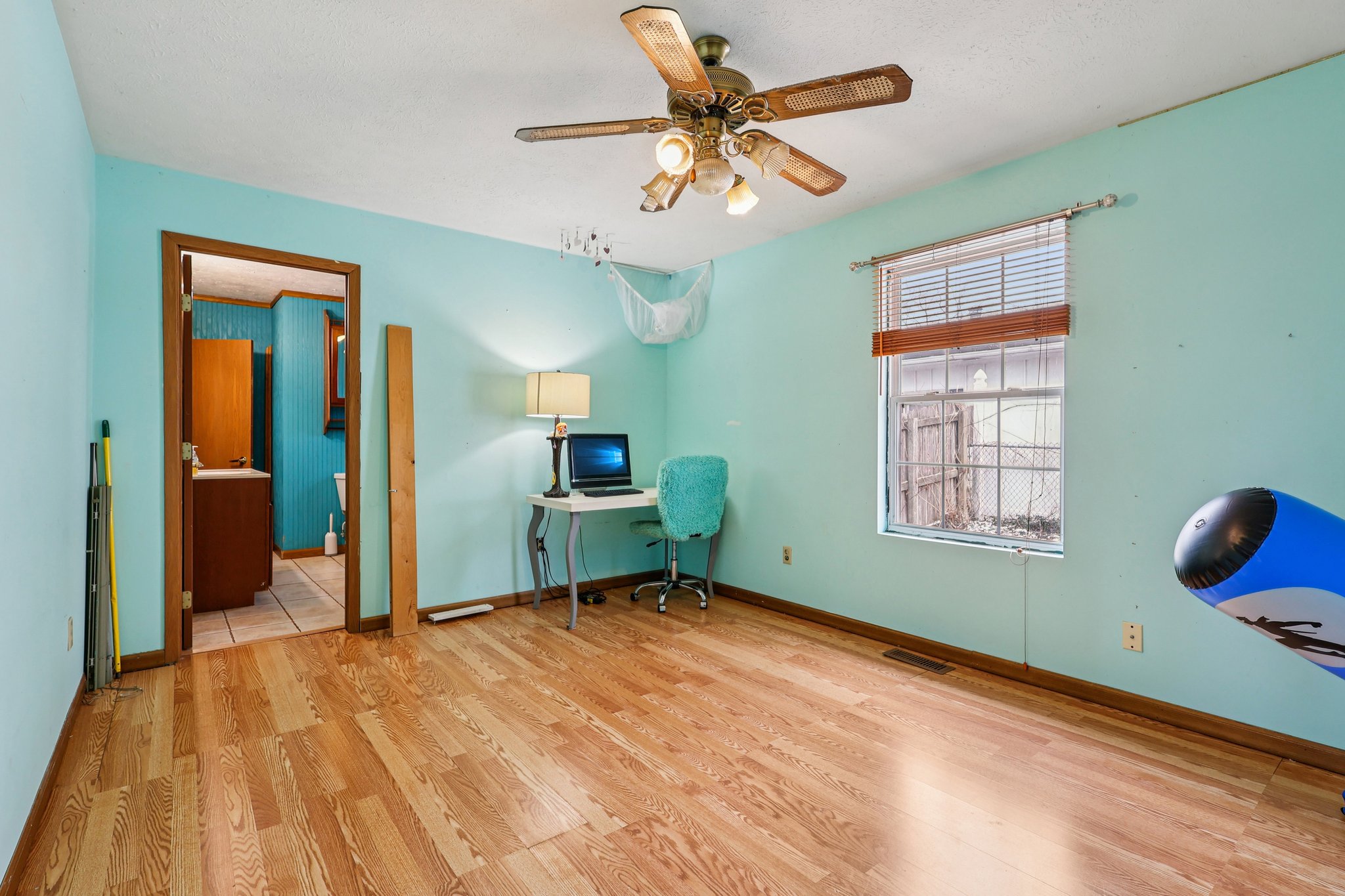 Dubois Rd-S2402-028.jpg