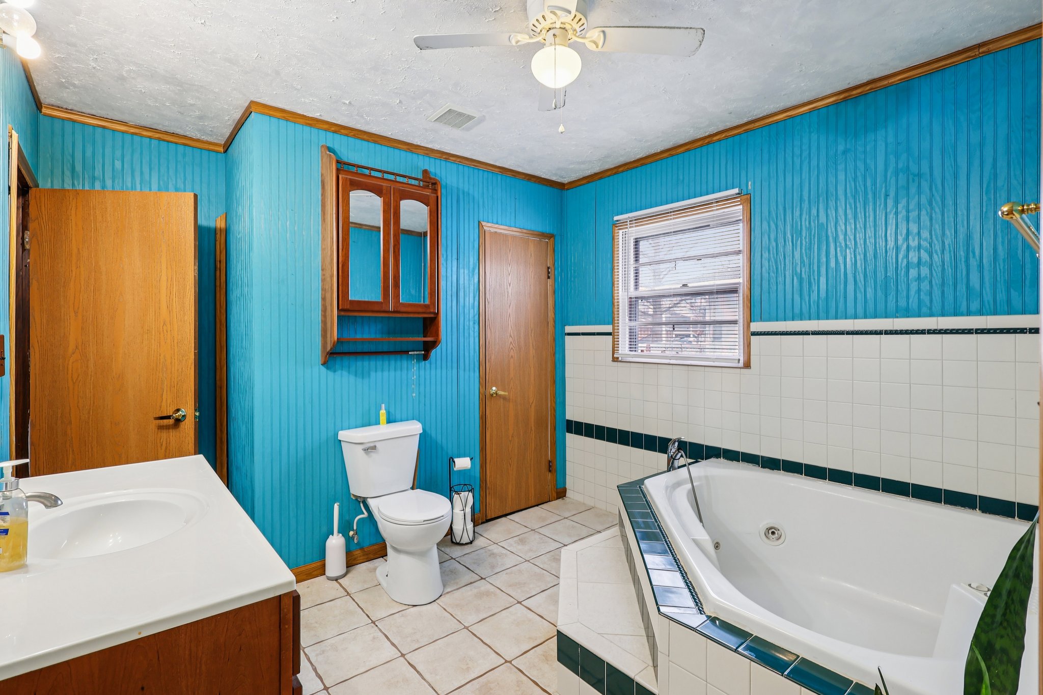 Dubois Rd-S2402-030.jpg