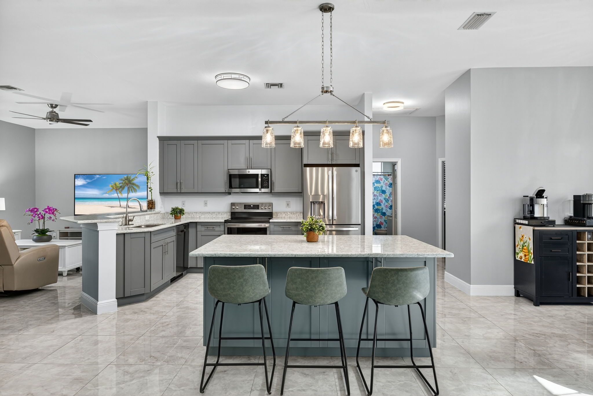 Breakfast Bar 1 of 3