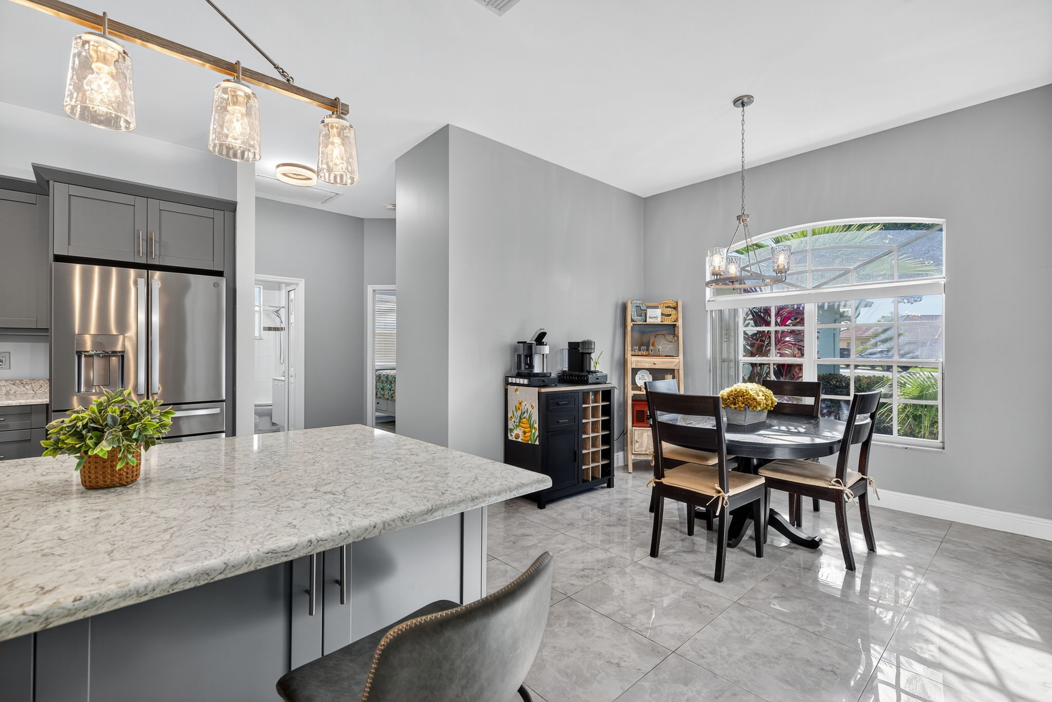 Breakfast Nook 1 of 2