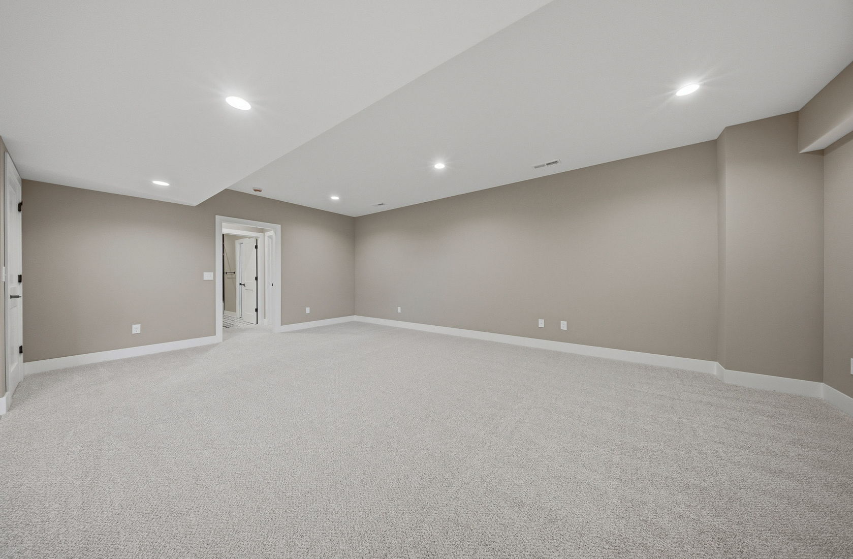 James Roof - 7871 Sparrow Run-82