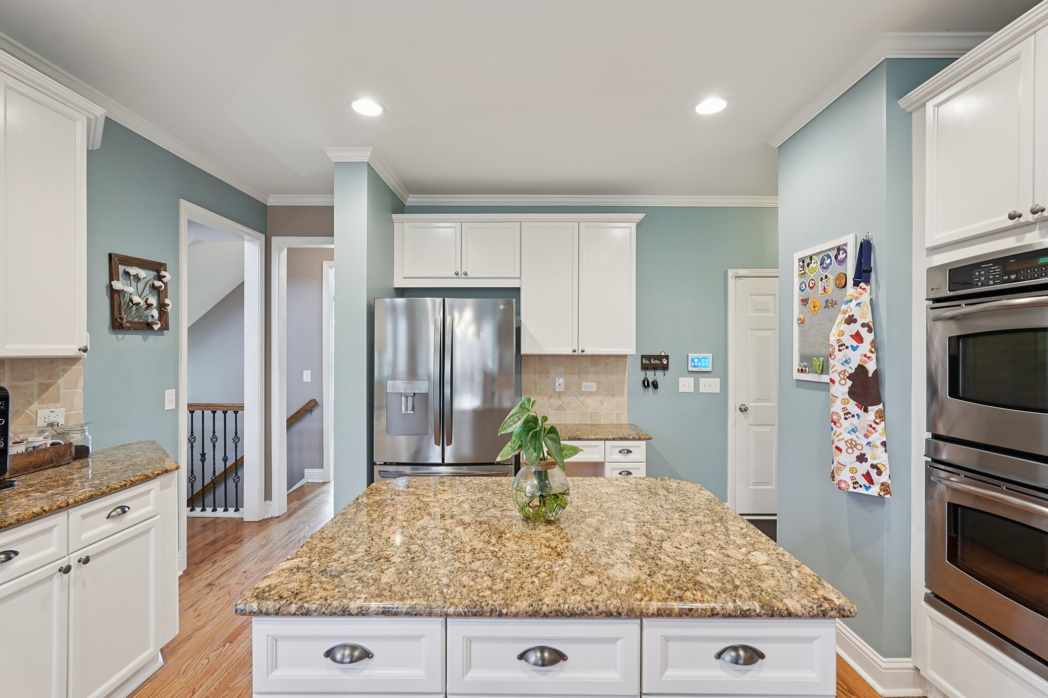 Highcrest Dr-S1801-027.jpg