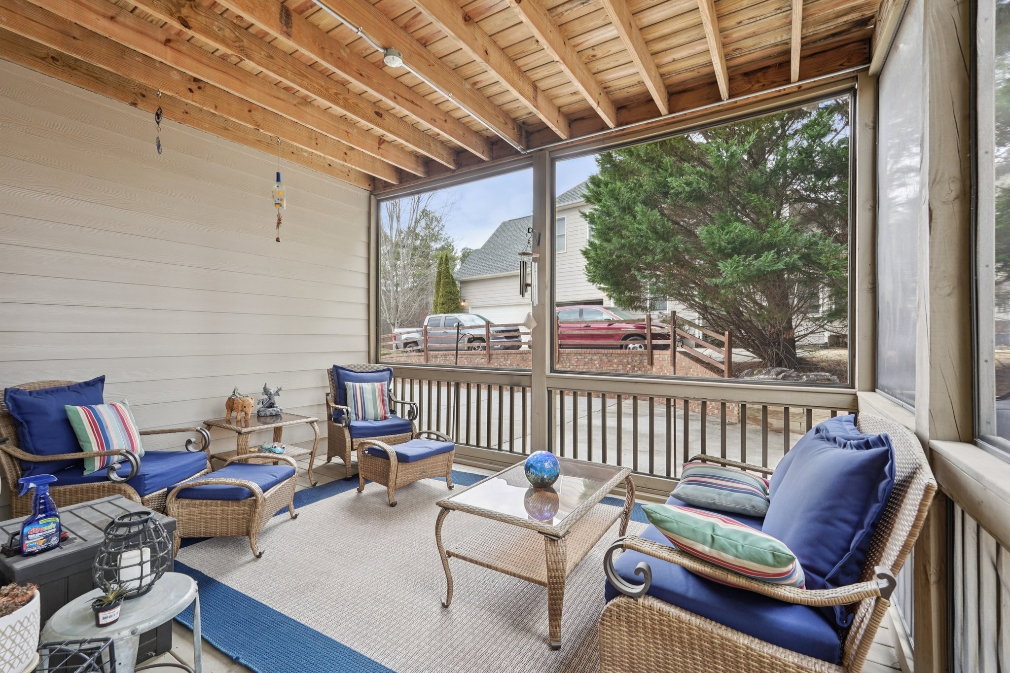 Highcrest Dr-S1801-042.jpg