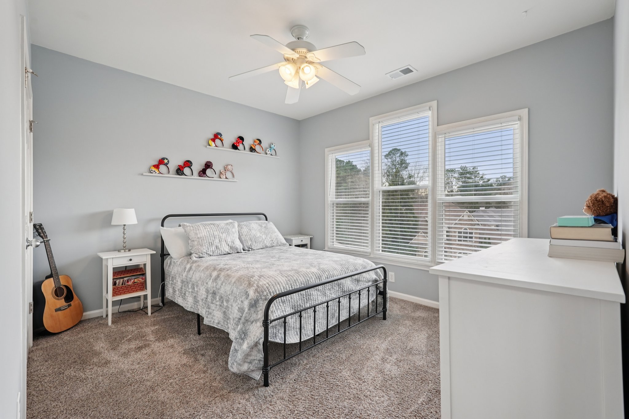 Highcrest Dr-S1801-051.jpg