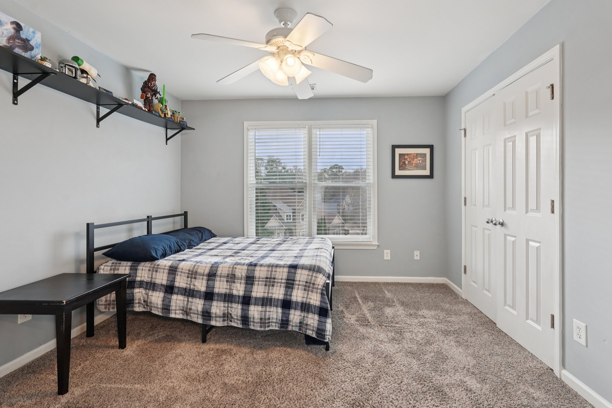 Highcrest Dr-S1801-070.jpg