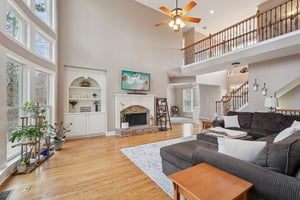 Highcrest Dr-S1801-013.jpg