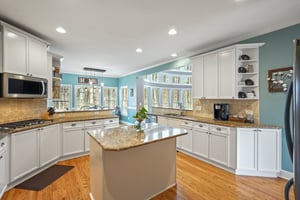 Highcrest Dr-S1801-019.jpg