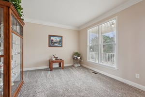 Highcrest Dr-S1801-034.jpg