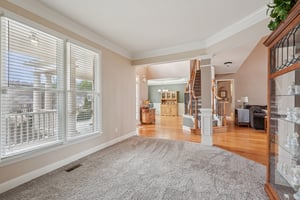 Highcrest Dr-S1801-035.jpg