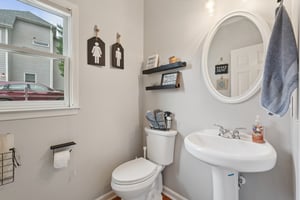 Highcrest Dr-S1801-041.jpg